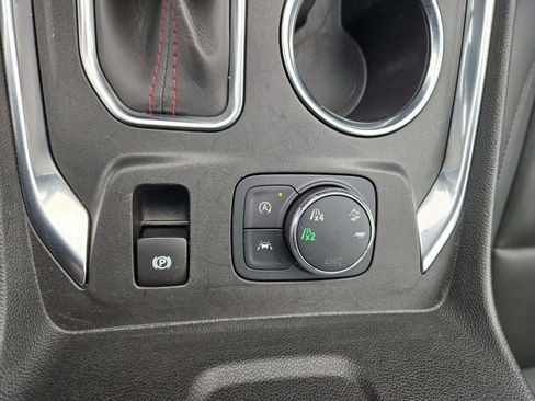 Used 2022 Chevrolet Traverse RS w/ LPO, Floor Liner Package image 35