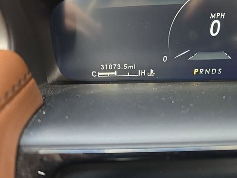 Used 2022 Lincoln Nautilus Reserve w/ Equipment Group 201A image 11