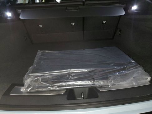 New 2026 Cadillac Lyriq V AWD/4WD image 13