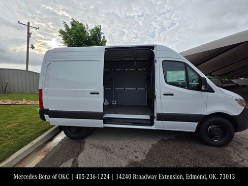 New 2026 Mercedes-Benz Sprinter 2500 image 4