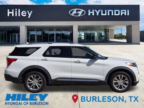 Used 2020 Ford Explorer Limited AWD/4WD image 3
