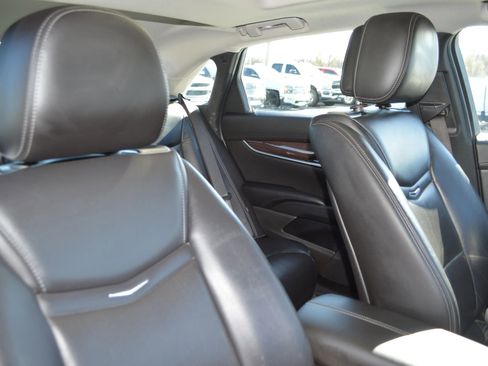 Used 2013 Cadillac XTS Premium image 21