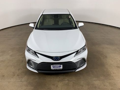 Used 2023 Toyota Camry LE image 4