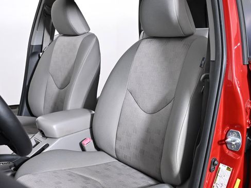 Used 2009 Toyota RAV4 2WD image 18