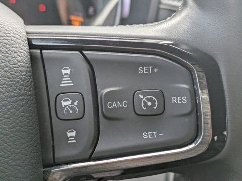 Used 2024 RAM 2500 Limited AWD/4WD image 21