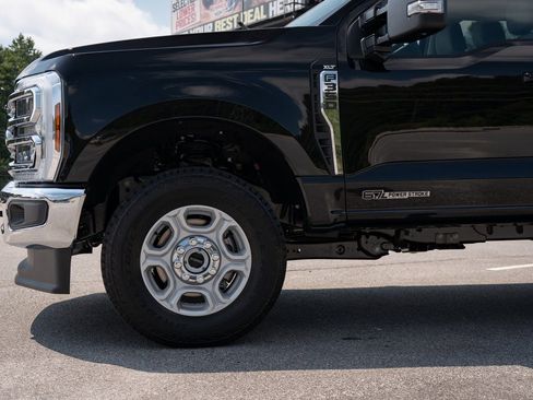 New 2026 Ford F350 XLT w/ XLT Premium Package image 4