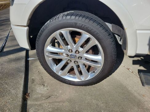 Used 2014 Ford F150 Limited image 28