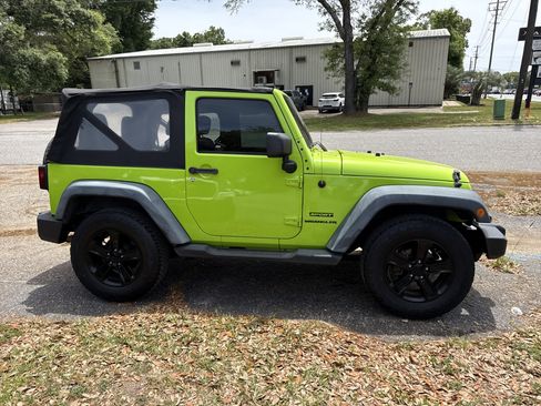 Used 2012 Jeep Wrangler Sport AWD/4WD image 6