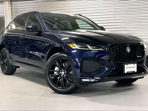 Certified 2025 Jaguar F-PACE R-Dynamic S image 12