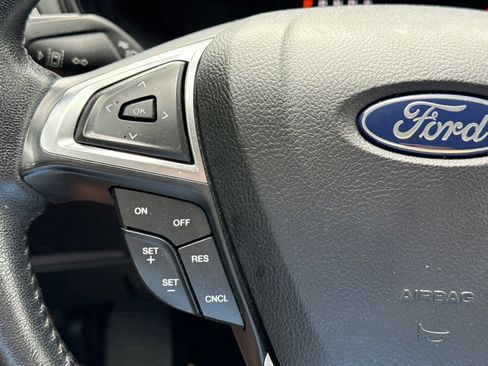 Used 2023 Ford Edge SEL image 20
