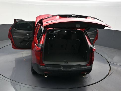 Used 2023 Chevrolet Traverse RS FWD image 36