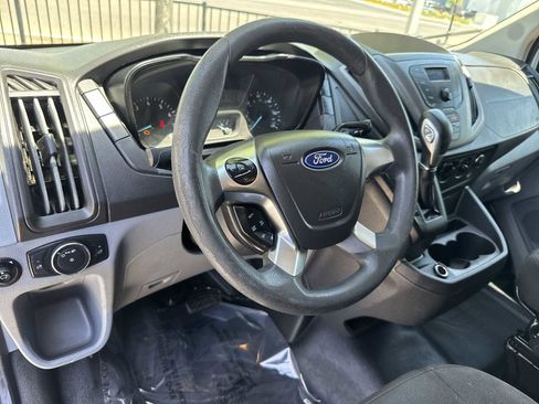 Used 2019 Ford Transit 250 130 Low Roof w/ Exterior Upgrade Package RWD image 10
