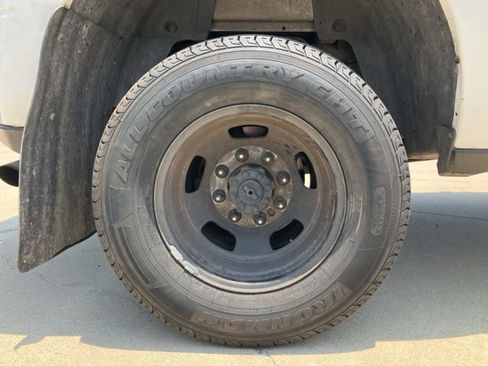 Used 2021 RAM 3500 Tradesman w/ Chrome Appearance Group AWD/4WD image 11