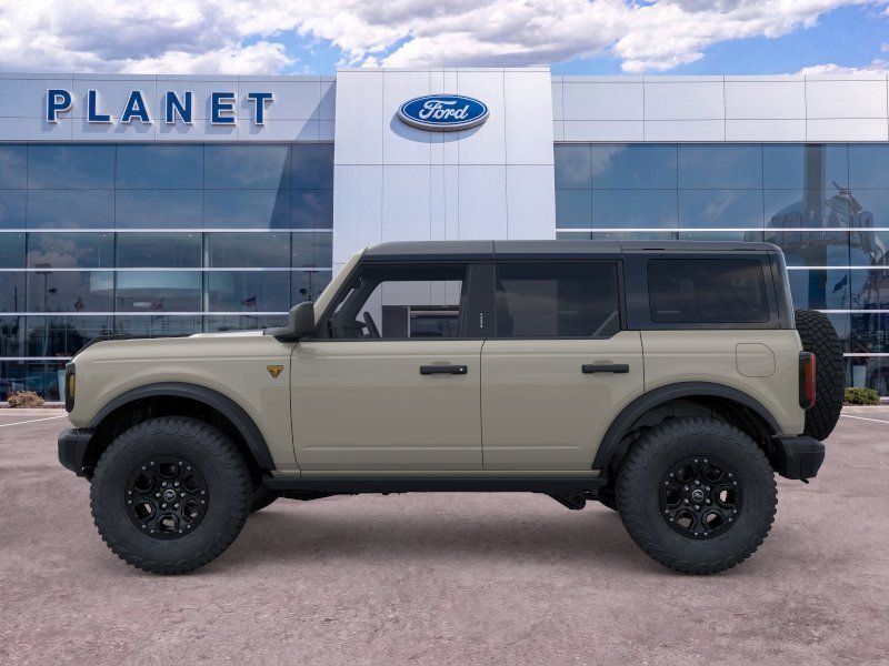 New 2026 Ford Bronco Badlands w/ Wildtrak Package AWD/4WD image 3