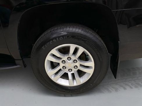 Used 2019 Chevrolet Suburban LT AWD/4WD image 16