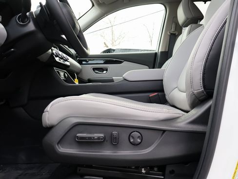 New 2025 Honda Pilot Touring image 33