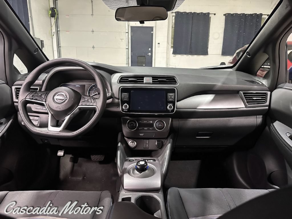 Used 2023 Nissan Leaf S FWD image 17