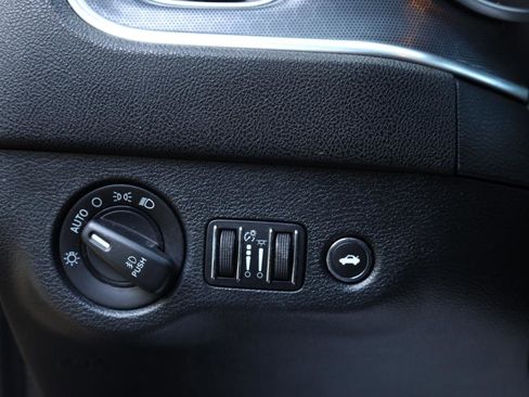 Used 2016 Dodge Charger R/T image 31