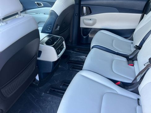 New 2026 Kia Carnival SX image 12