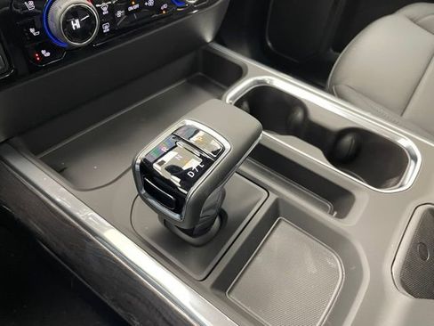New 2026 Chevrolet Silverado 1500 LTZ w/ LTZ Premium Package AWD/4WD image 7