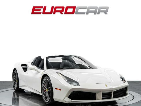 Used 2019 Ferrari 488 Spider RWD image 9