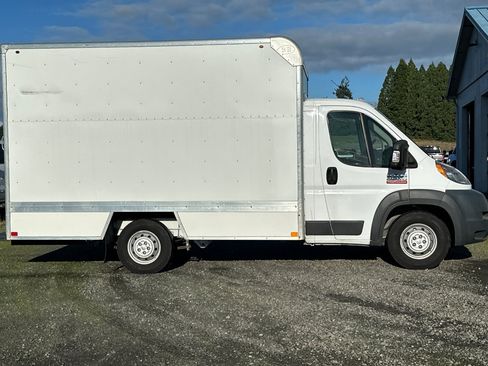 Used 2015 RAM ProMaster 2500 w/ Interior Convenience Group image 3