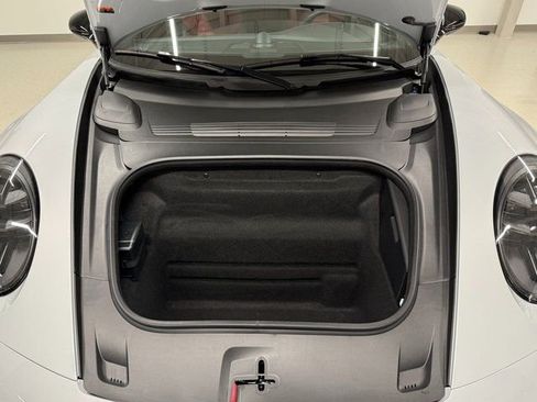 Certified 2025 Porsche 911 Carrera GTS image 17