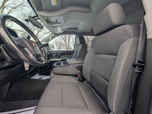 Used 2018 Chevrolet Silverado 1500 LT w/ All Star Edition image 29