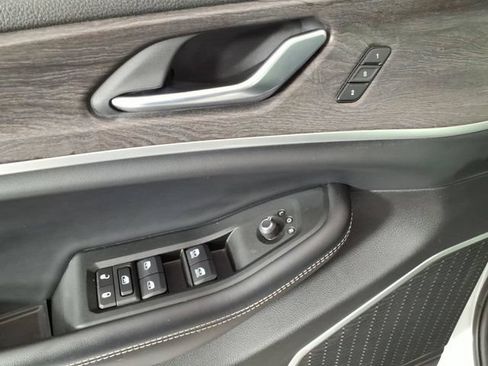 Used 2021 Jeep Grand Cherokee L Limited AWD/4WD image 15