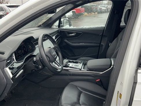 Used 2025 Audi Q7 3.0T Premium Plus image 17