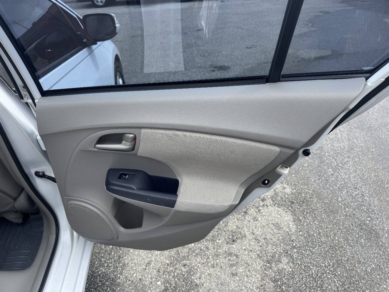 Used 2010 Honda Insight EX image 21