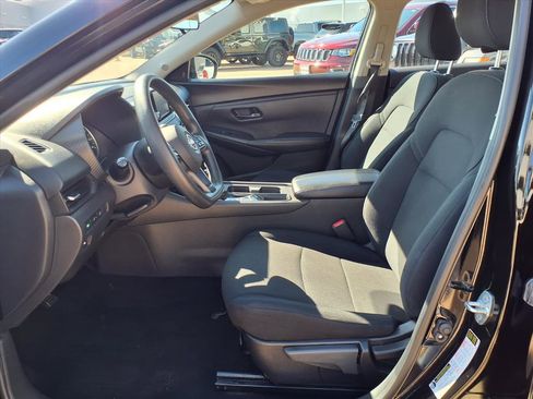 Used 2024 Nissan Sentra S image 16
