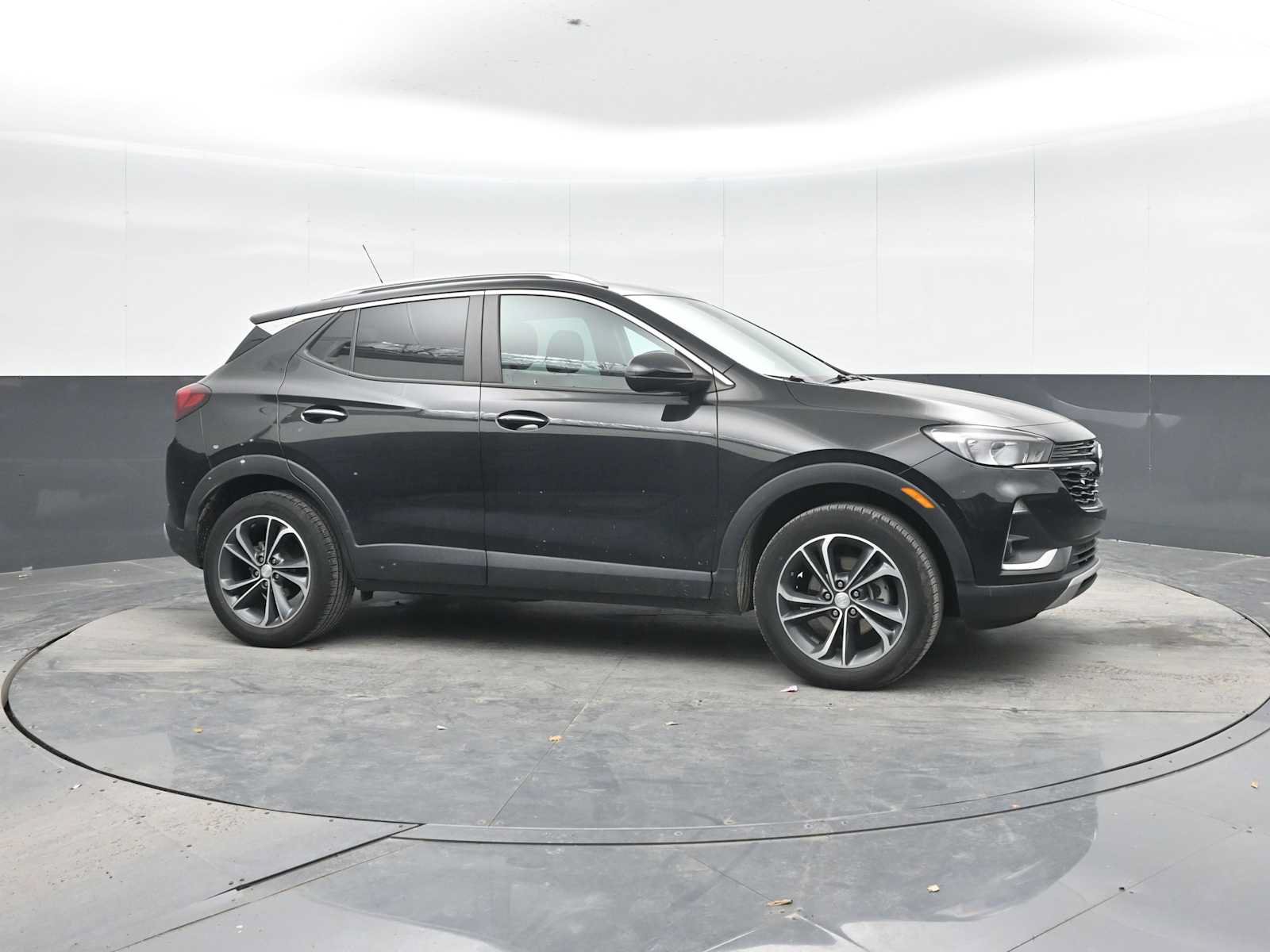 Used 2023 Buick Encore GX Select w/ Safety Package II AWD/4WD image 8