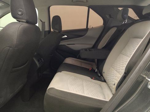 Used 2019 Chevrolet Equinox LS FWD image 18