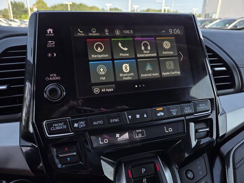 Used 2022 Honda Odyssey Touring image 11