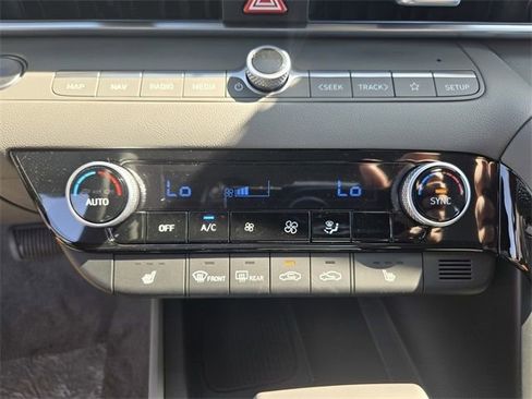 New 2025 Hyundai Elantra SEL w/ Cargo Package image 23