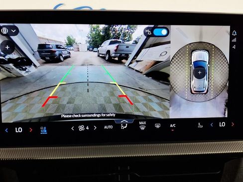 Used 2025 Ford Explorer Platinum RWD image 14