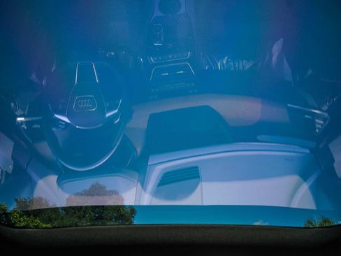 Used 2024 Audi e-tron GT Premium Plus image 11