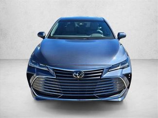 Used 2019 Toyota Avalon Limited w/ Advanced Safety Package video 2