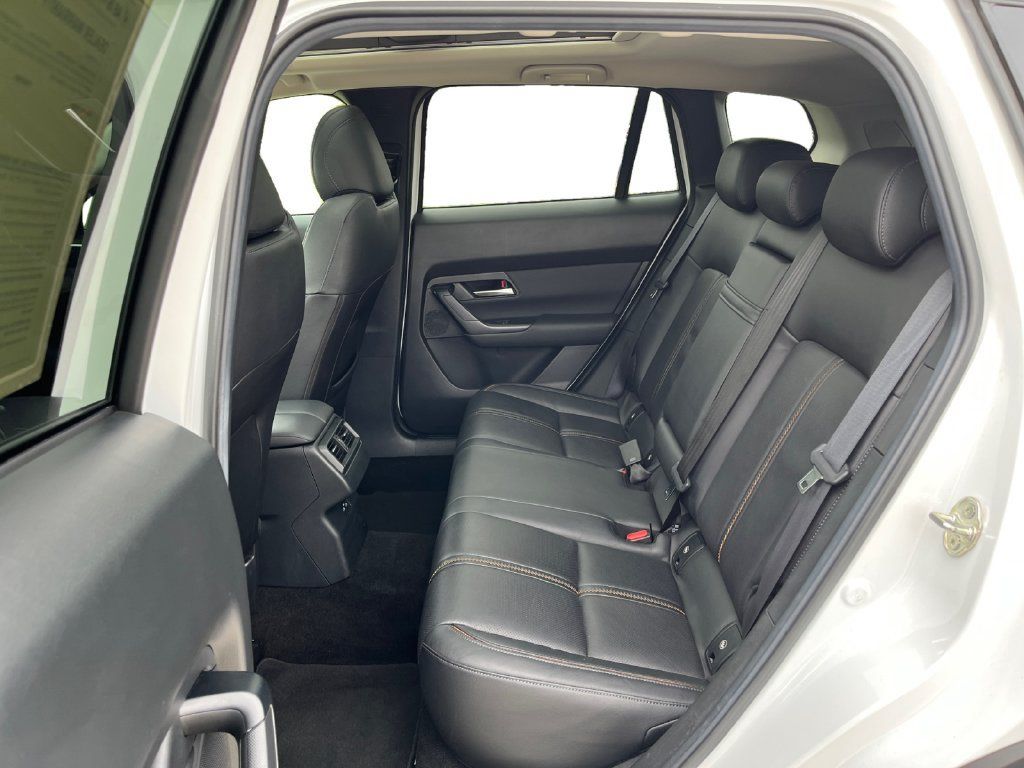 Used 2025 MAZDA CX-50 AWD 2.5 S w/ Premium Plus Pkg image 27