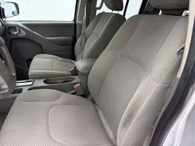 Used 2018 Nissan Frontier SV RWD image 25