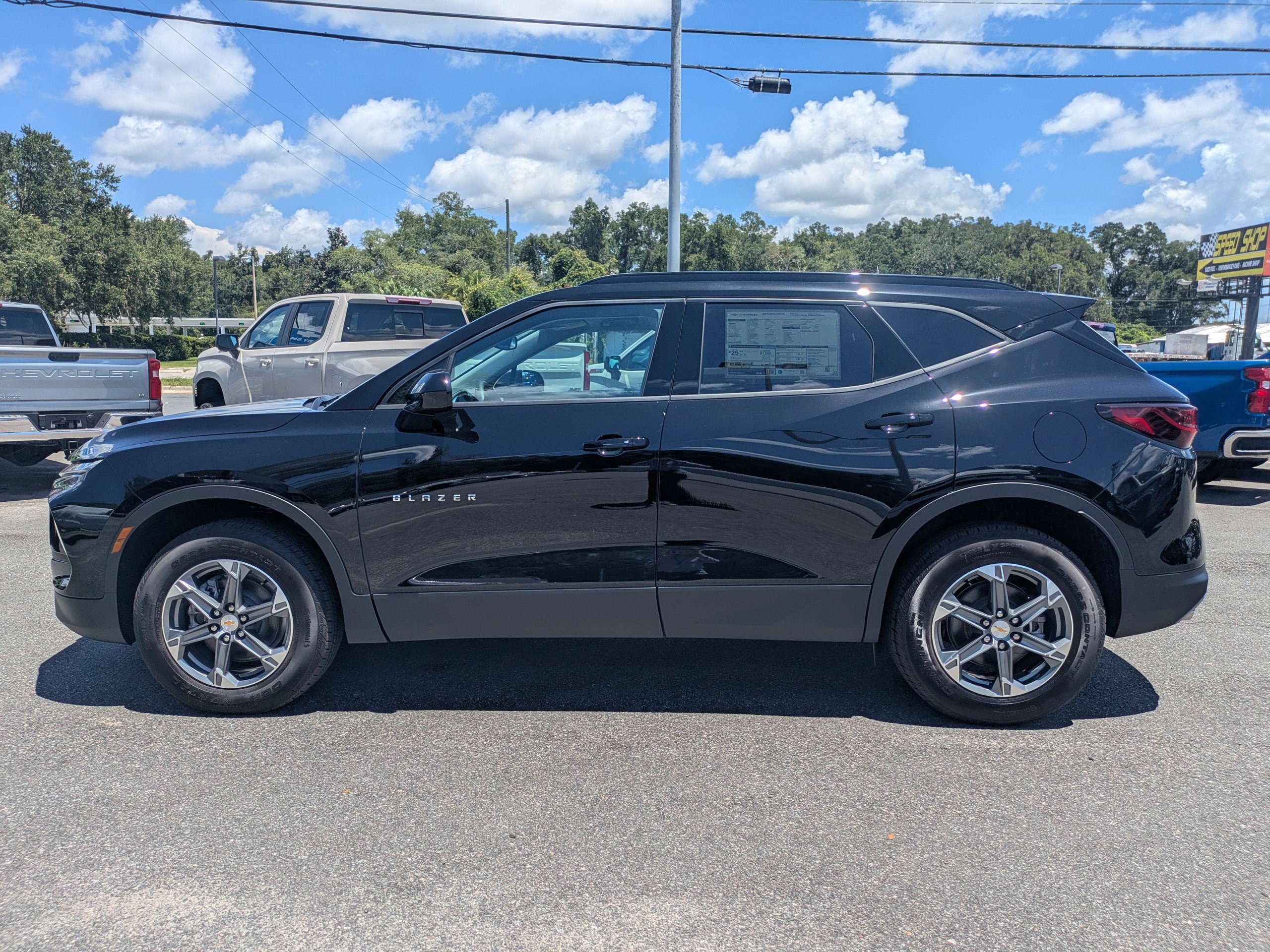 New 2026 Chevrolet Blazer LT w/ Convenience Package FWD image 7