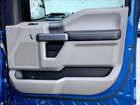 Used 2017 Ford F150 XLT w/ Equipment Group 302A Luxury image 21