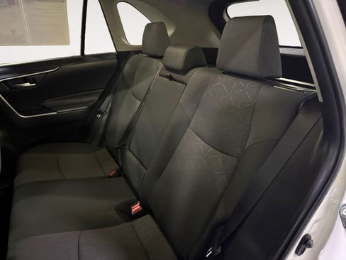 Used 2025 Toyota RAV4 XLE w/ Convenience Package FWD image 20
