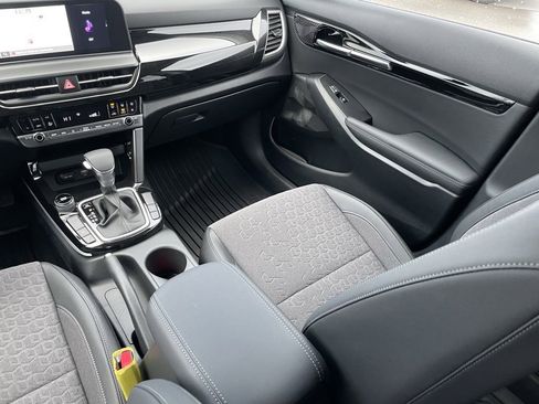 New 2026 Kia Seltos S image 23