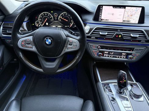 Used 2016 BMW 750i xDrive image 37