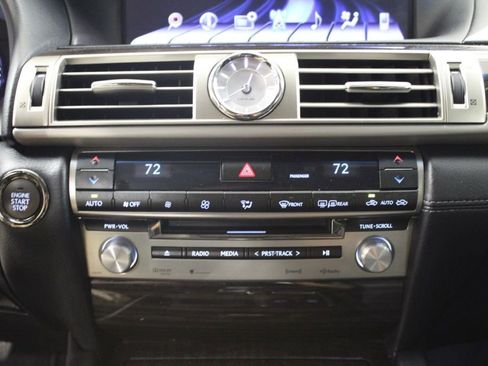 Used 2013 Lexus LS 460 AWD w/ Comfort Pkg image 31