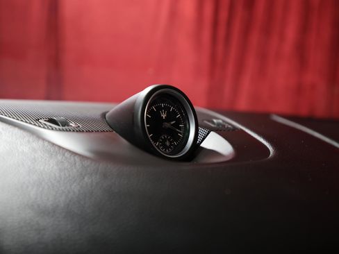 Used 2018 Maserati Levante image 21