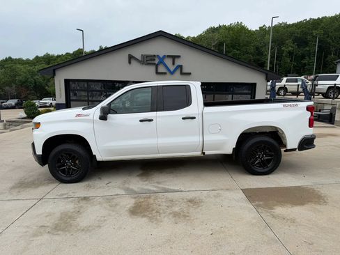 Used 2019 Chevrolet Silverado 1500 Custom Trail Boss w/ Custom Convenience Package AWD/4WD image 6