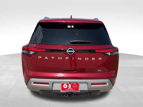 Used 2022 Nissan Pathfinder SL w/ SL Premium Package FWD image 9